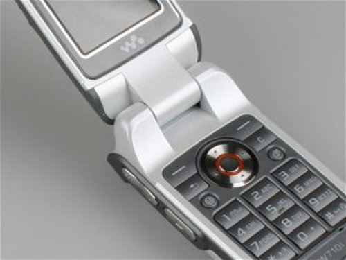 O titulu Ámos sympaťák rozhodnou SMS