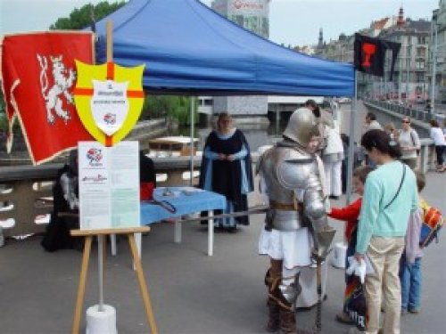 Pražské mosty ožily historickými postavami