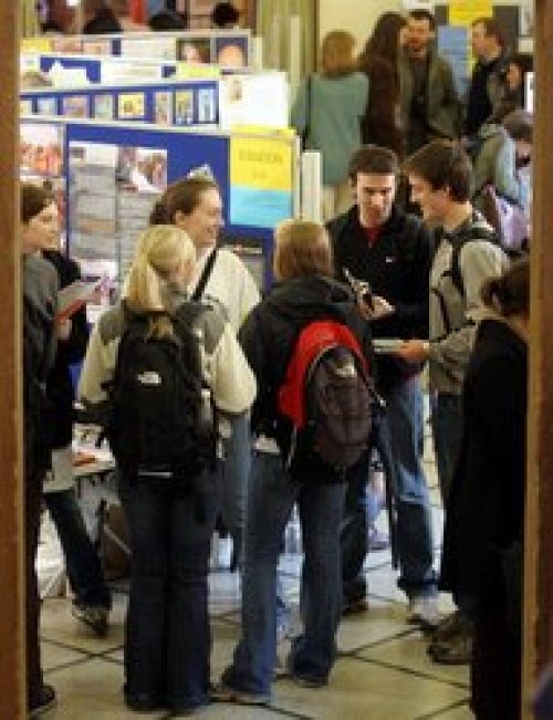 Rozhovor s koordinátorkami Veletrhu neziskových organizací nadace Forum 2000