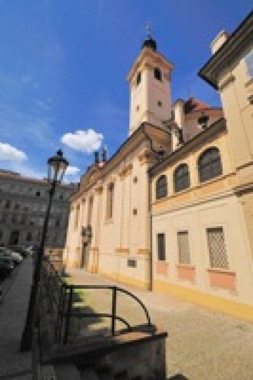 Praha stověžatá