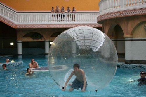 AQUA UNITED: Centrum Babylon