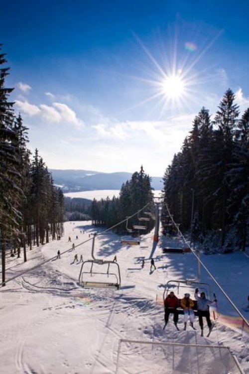 Skiareál Lipno je třetím nejkvalitnějším zimním střediskem v Česku
