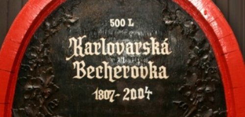 Nová expozice muzea Becherovky nabízí pohled do historie výroby likéru
