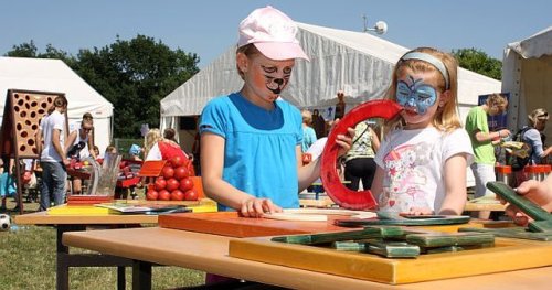 Bambiriáda 2012 chce přispět k propojení světa dětí a těch „dříve narozených“