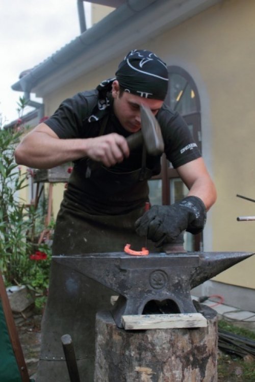 Netradiční tábor vás naučí základům kovářského umění